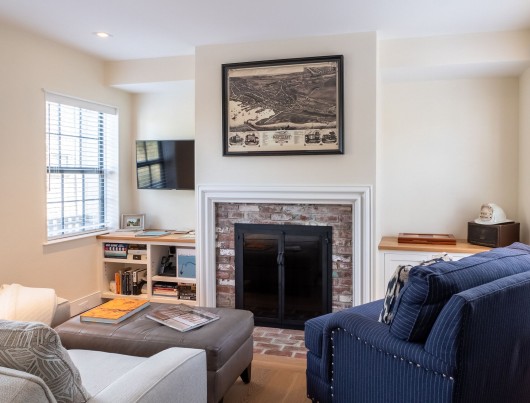 25 Broadway Street 2 Lee Real Estate
