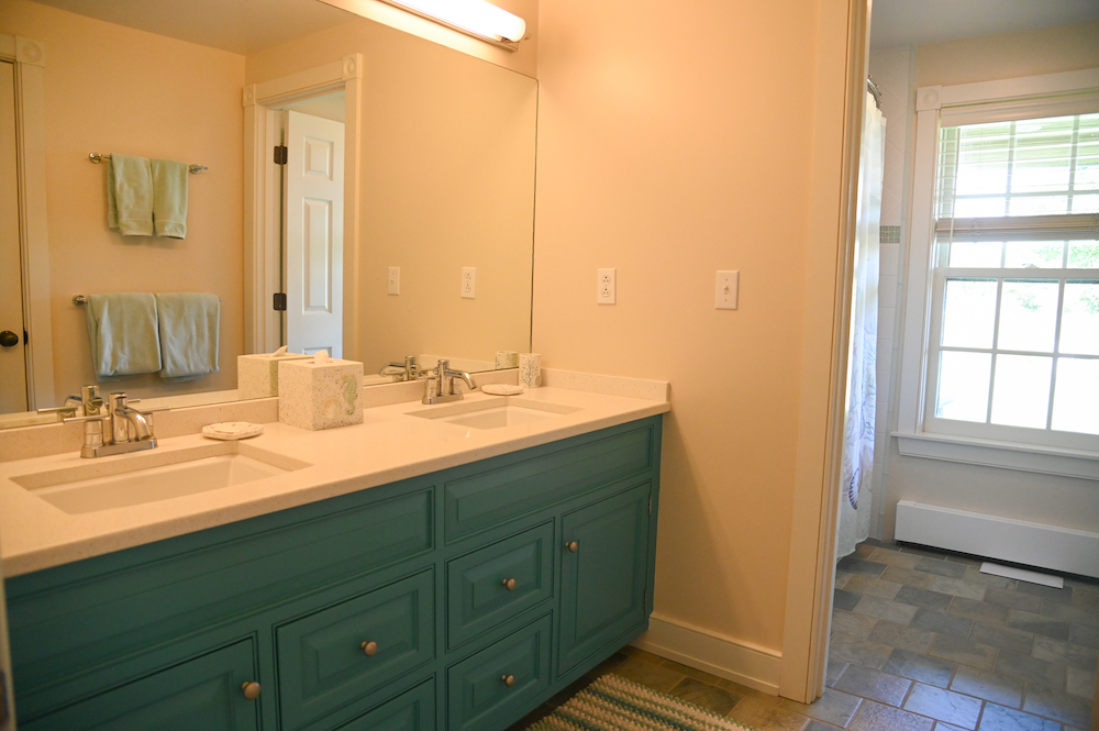 19 Cannonbury Ln Picture # 10