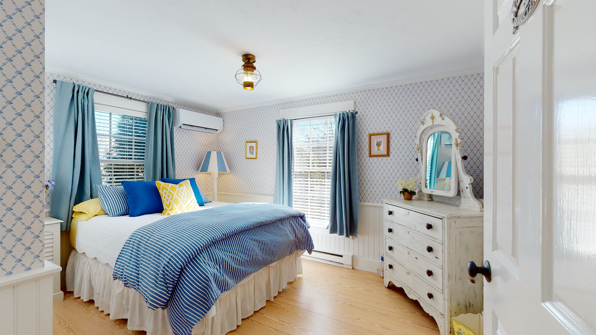 35 Hummock Pond Road Picture # 11