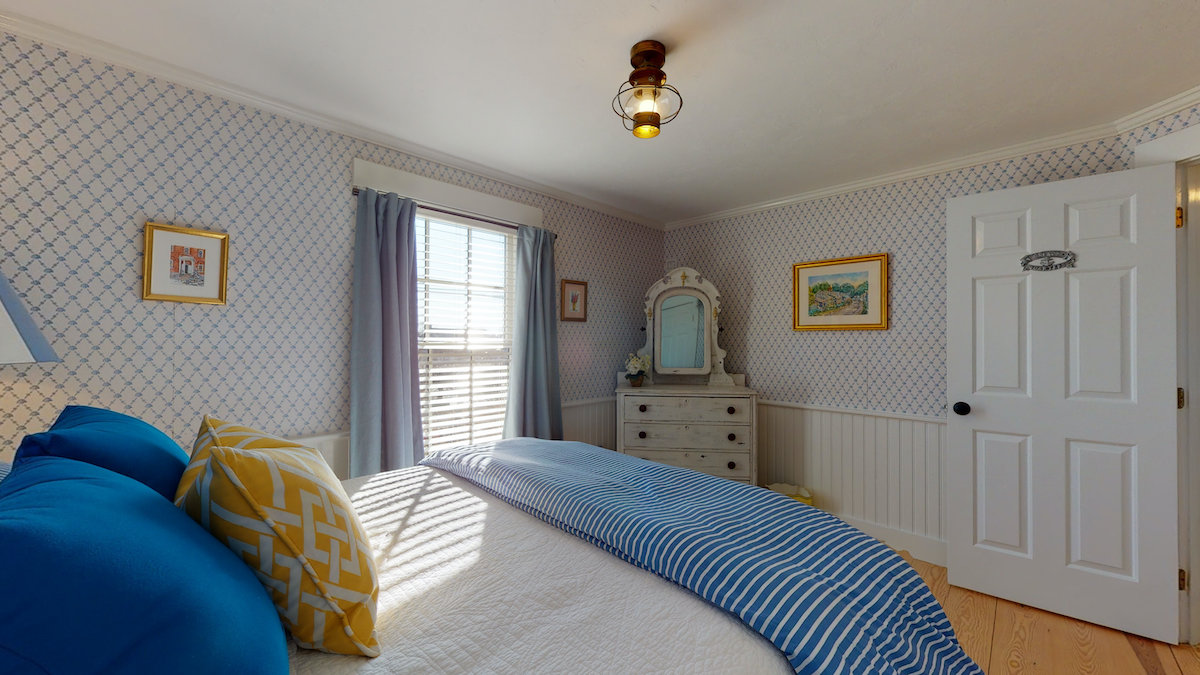 35 Hummock Pond Road Picture # 13