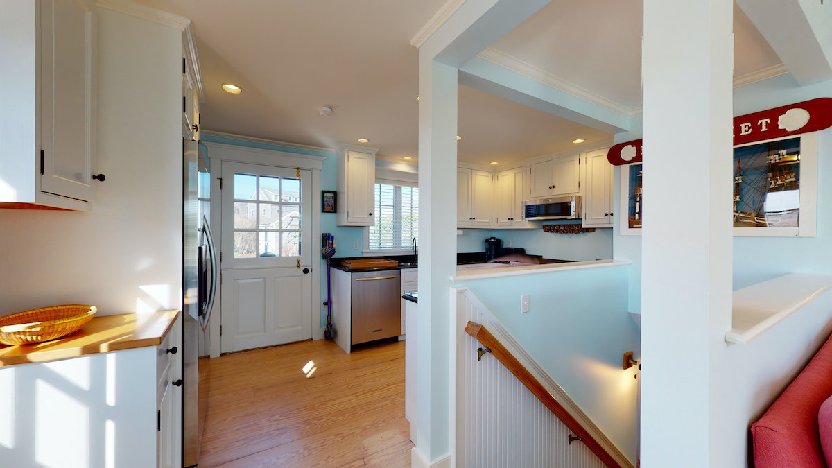 35 Hummock Pond Road Picture # 6
