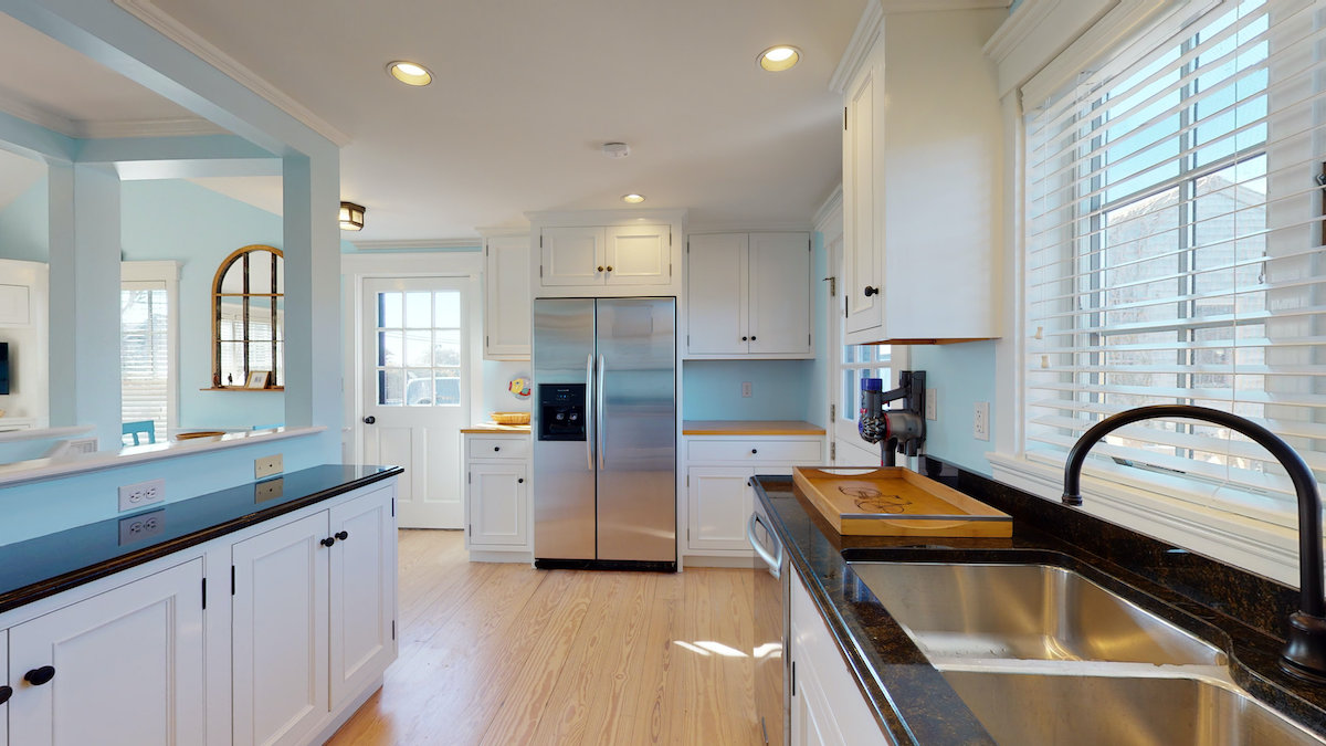 35 Hummock Pond Road Picture # 8
