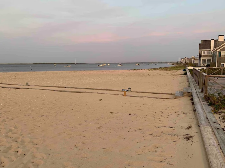 66 Hulbert Avenue – Beach House Picture # 58