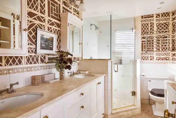66 Hulbert Avenue – Beach House Picture # 22