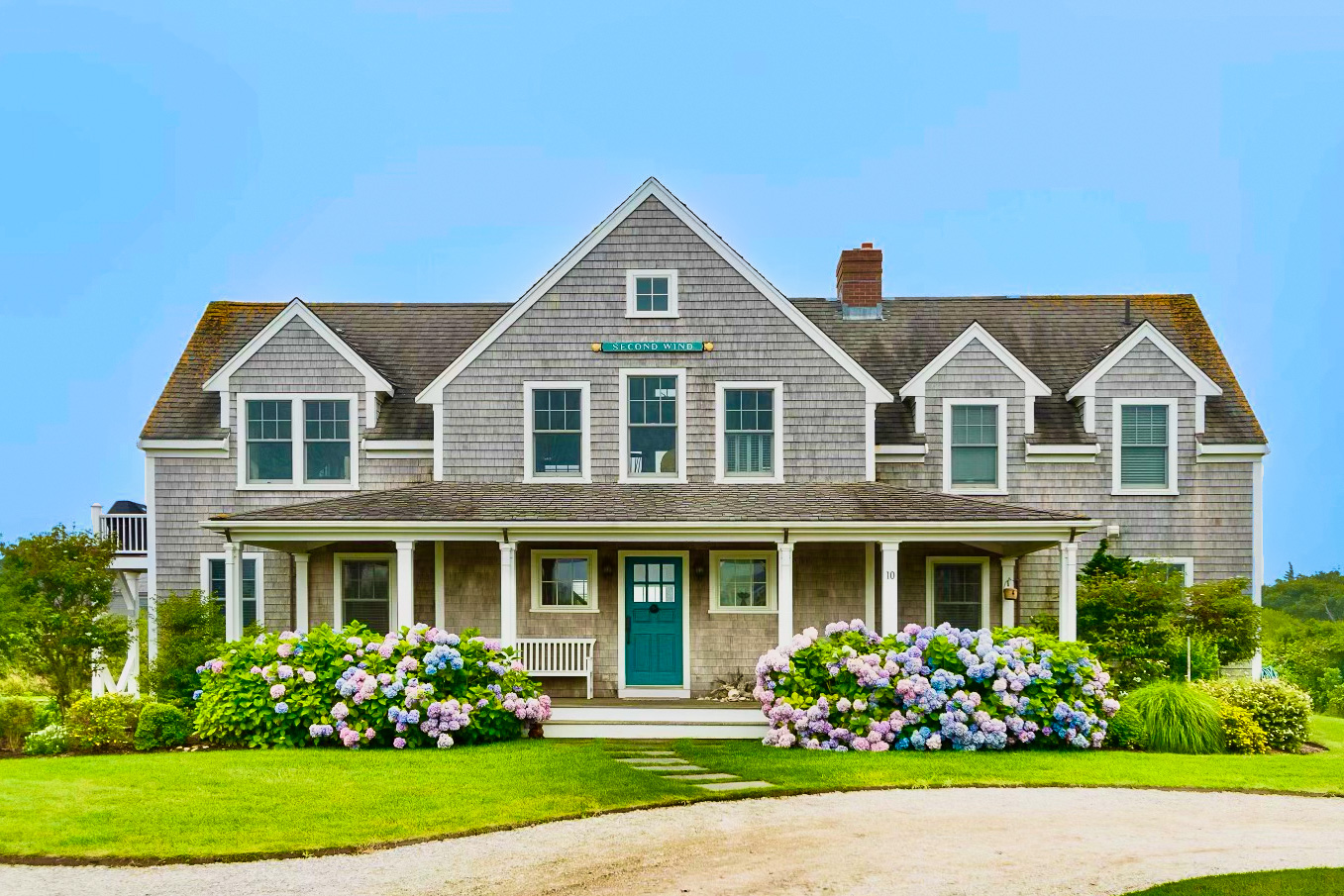10 Nichols Road: Main Picture