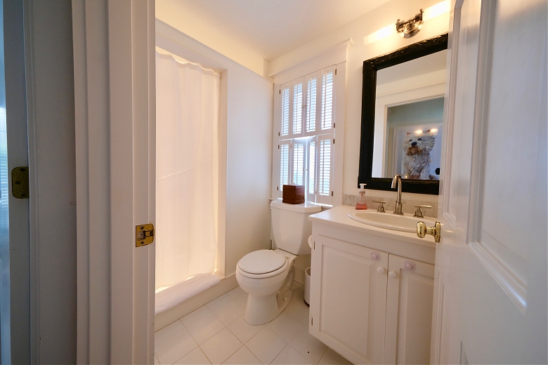 90 Baxter Road Picture # 11
