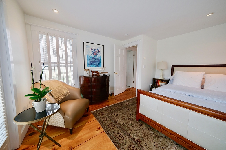 90 Baxter Road Picture # 12