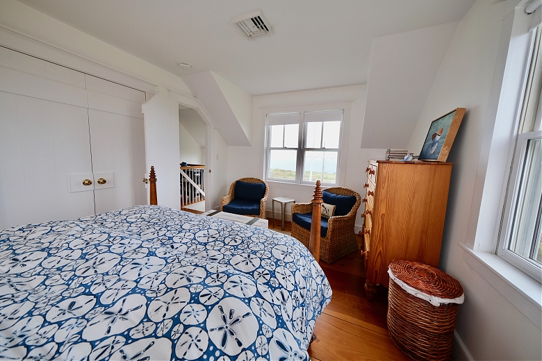 90 Baxter Road Picture # 16