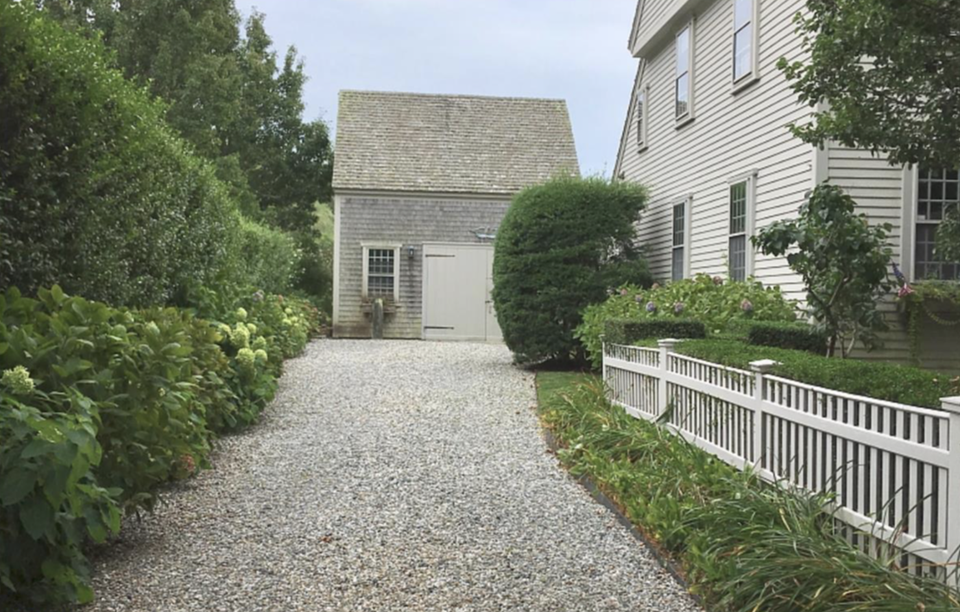 6 Woodbury Lane Picture # 2